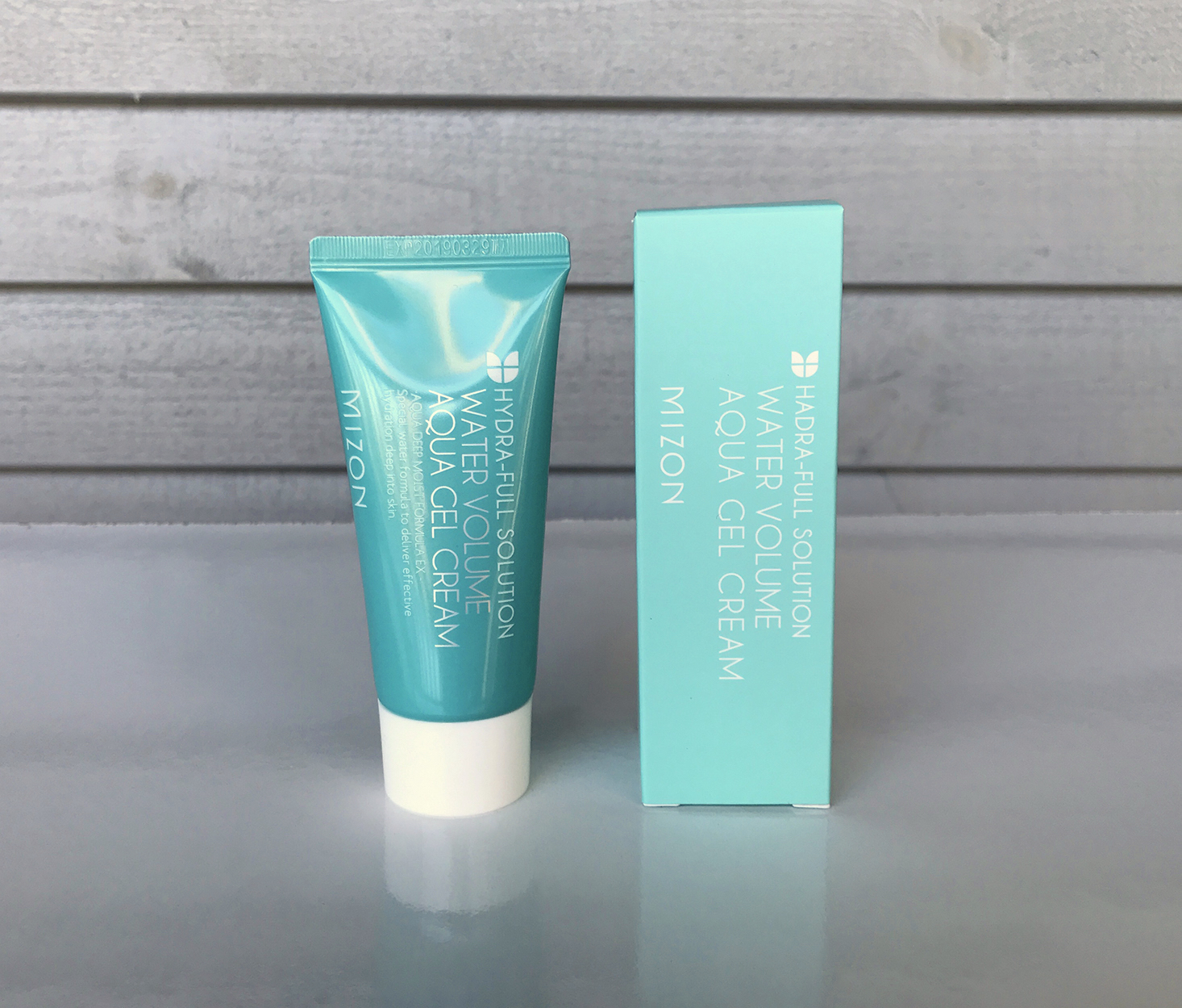 PinkSeoul-Box-January-February-2017-Aqua-Gel-Cream