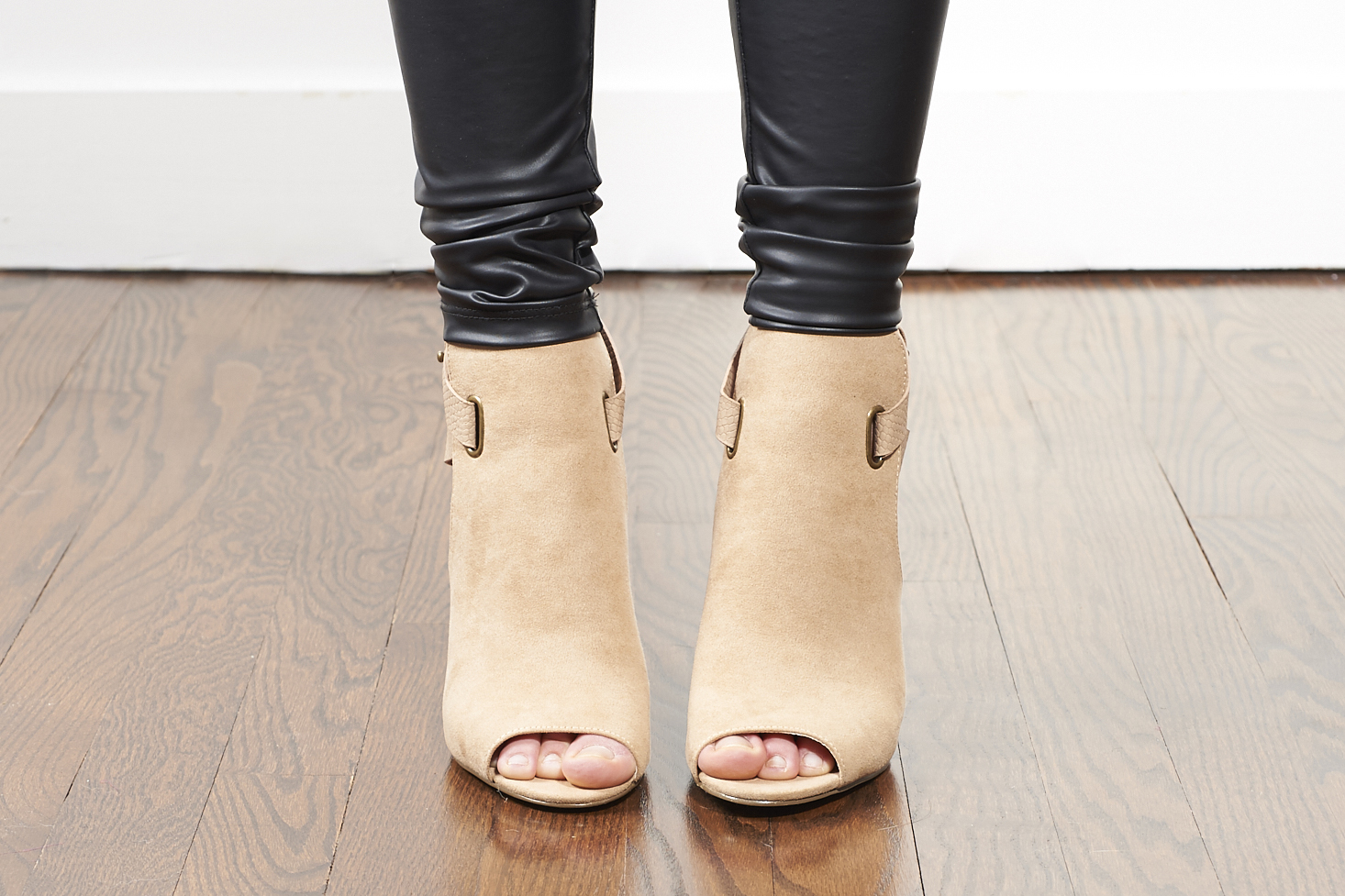 ShoeDazzle-February-2017-Front
