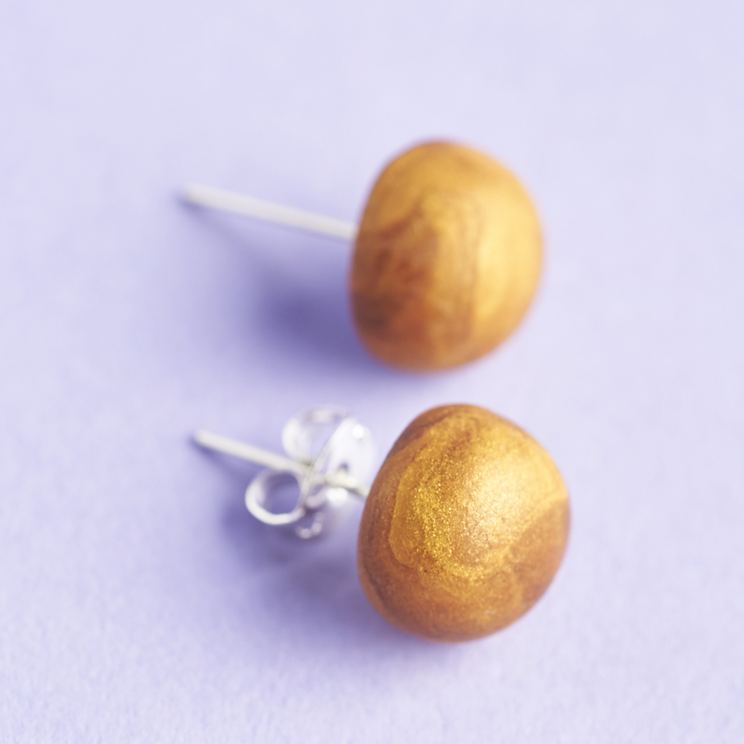 Check out our review of The Book(ish) Box for January 2017!