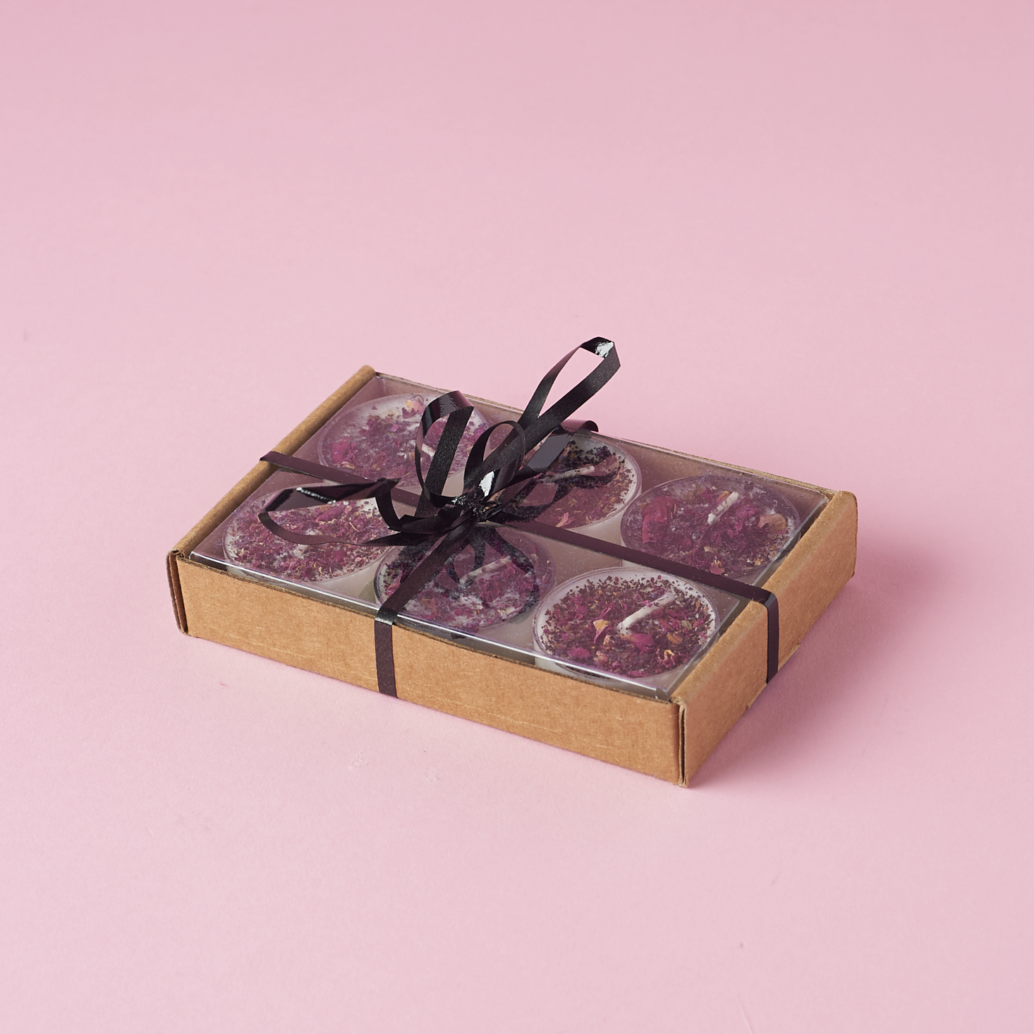 Check out our review of the January 2017 Lady Lair box!