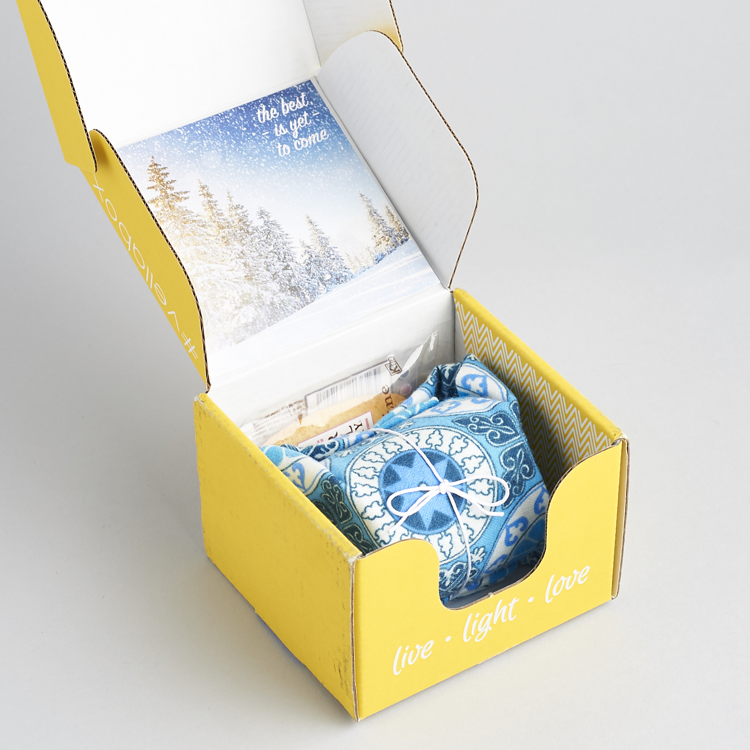 Vellabox Candle Subscription Review + Coupon – January 2017