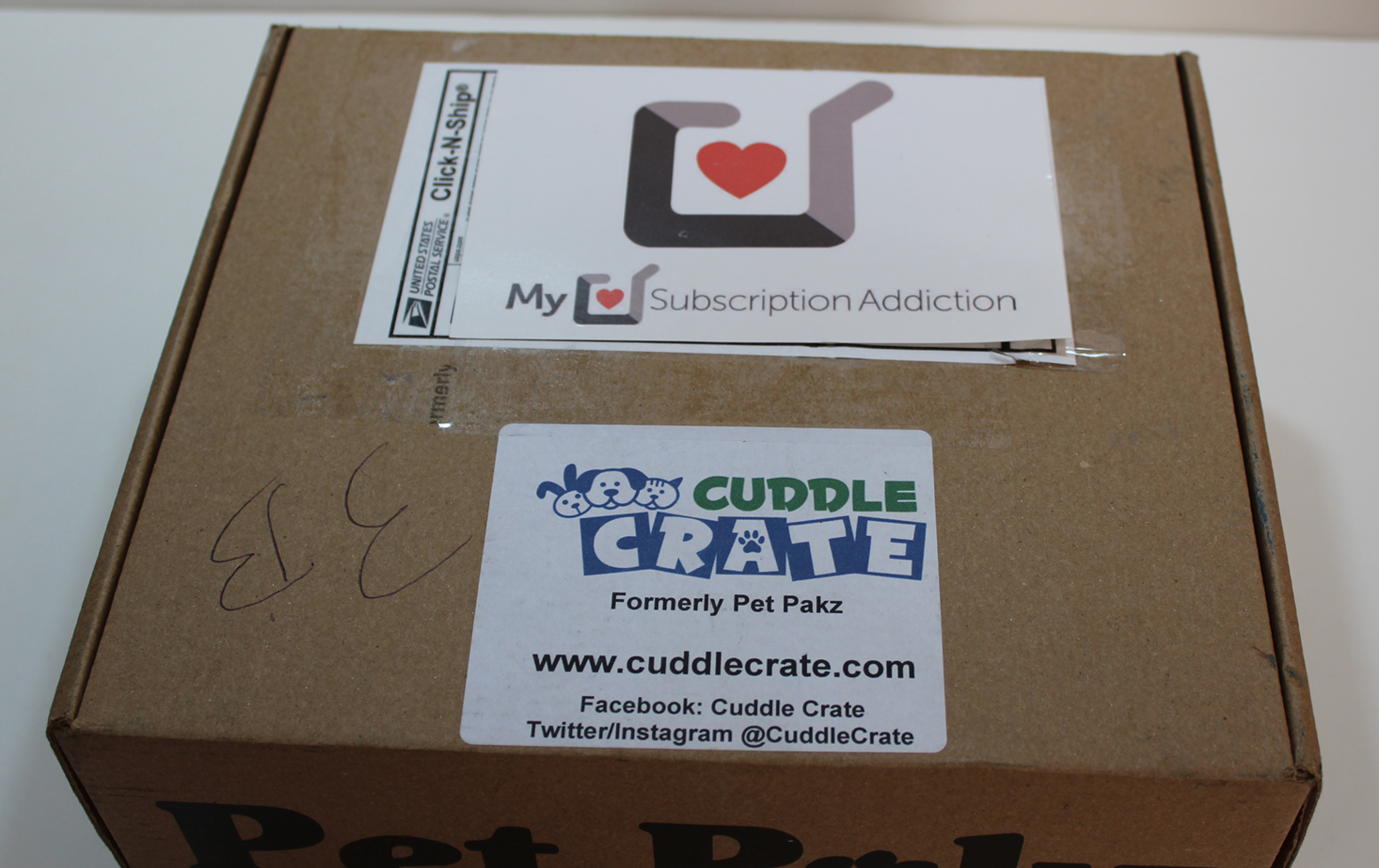 Cuddle Crate Cat Box Review + Coupon – February 2017