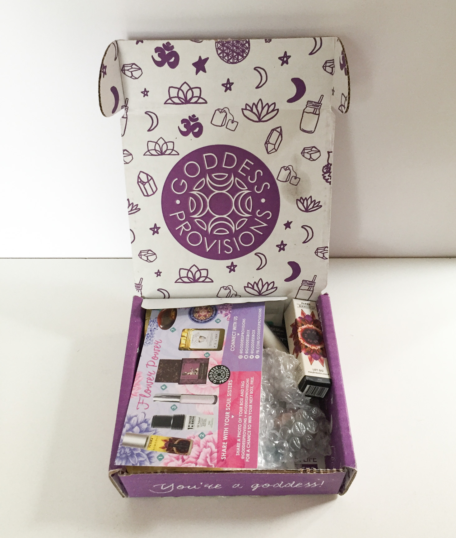 goddess-provisions-february-2017-box-inside