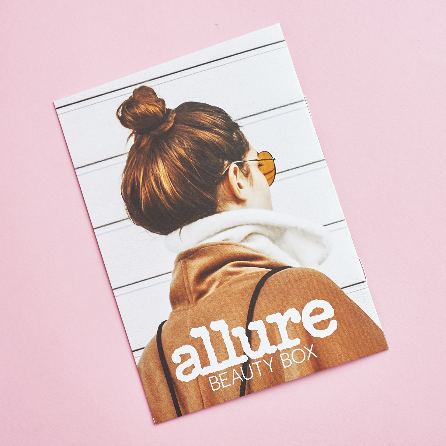 Allure-Beauty-Box-March-2017-0008