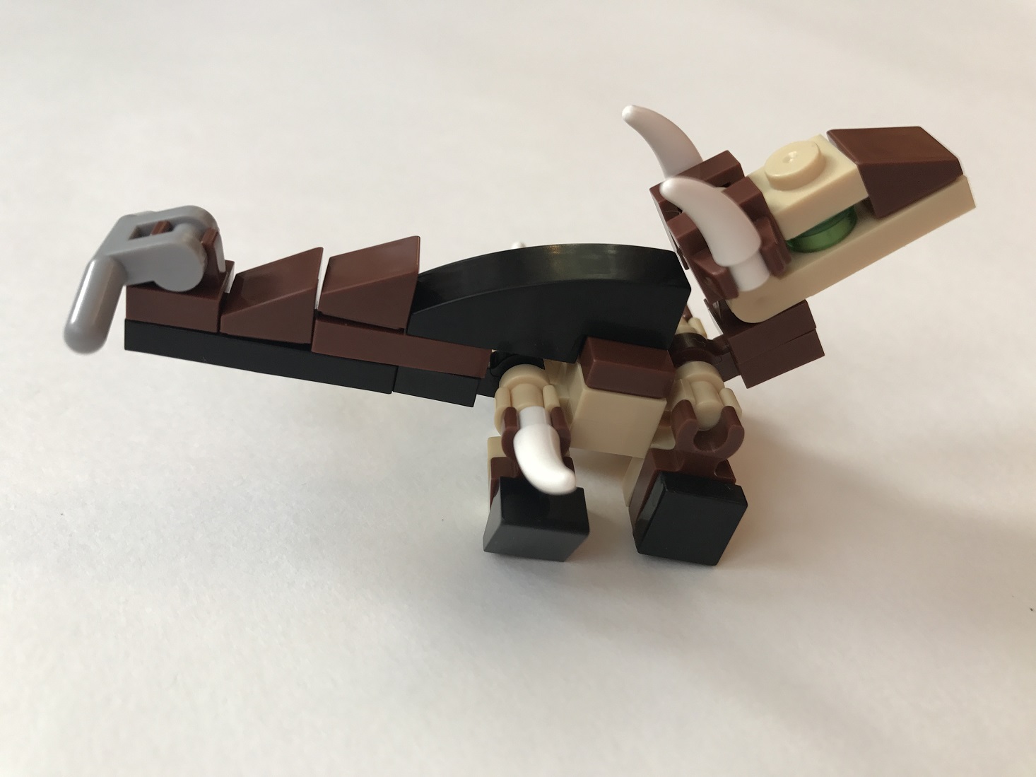 Brick-Loot-March-2017-Brown2