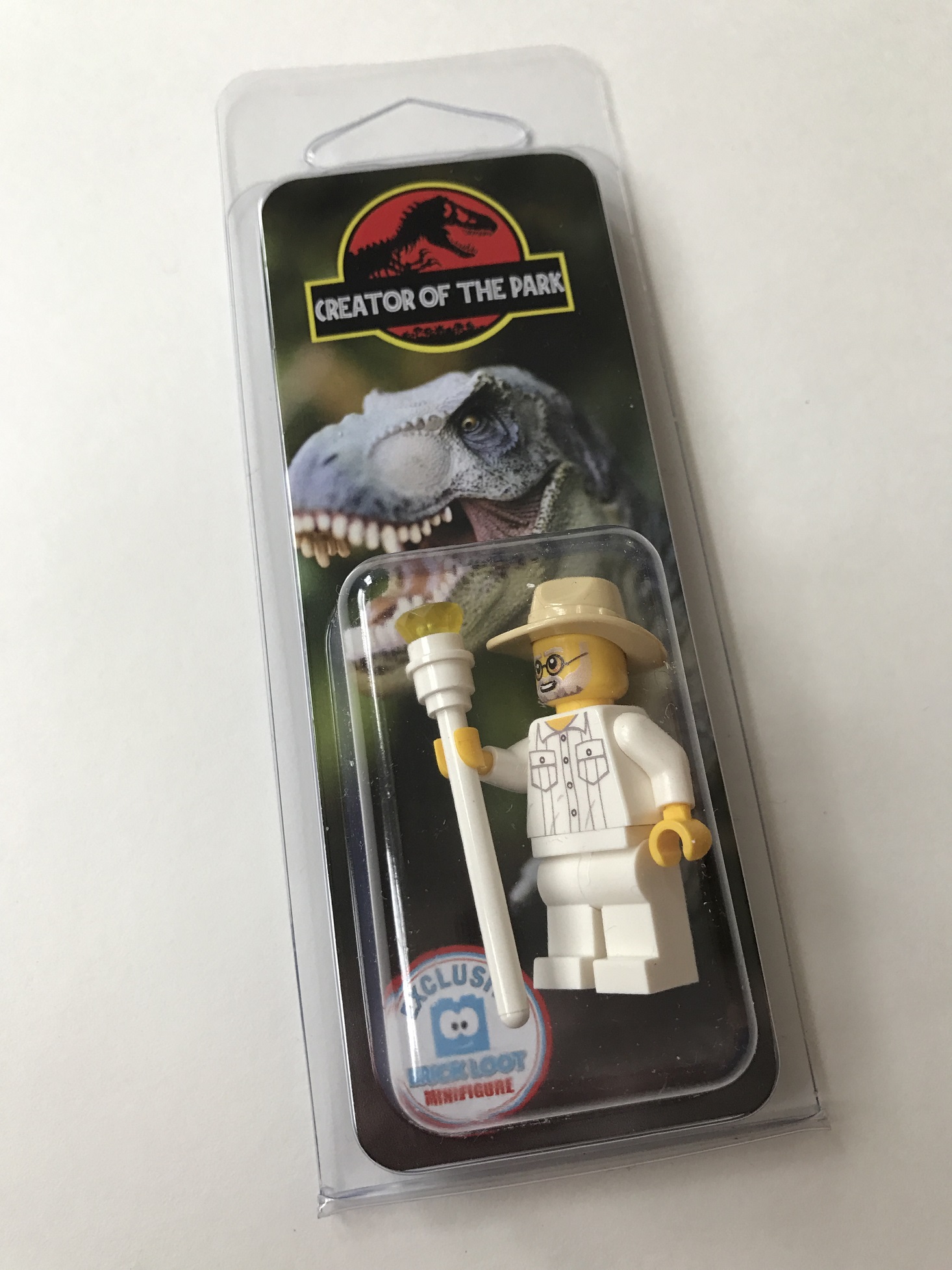 Brick-Loot-March-2017-Minifig