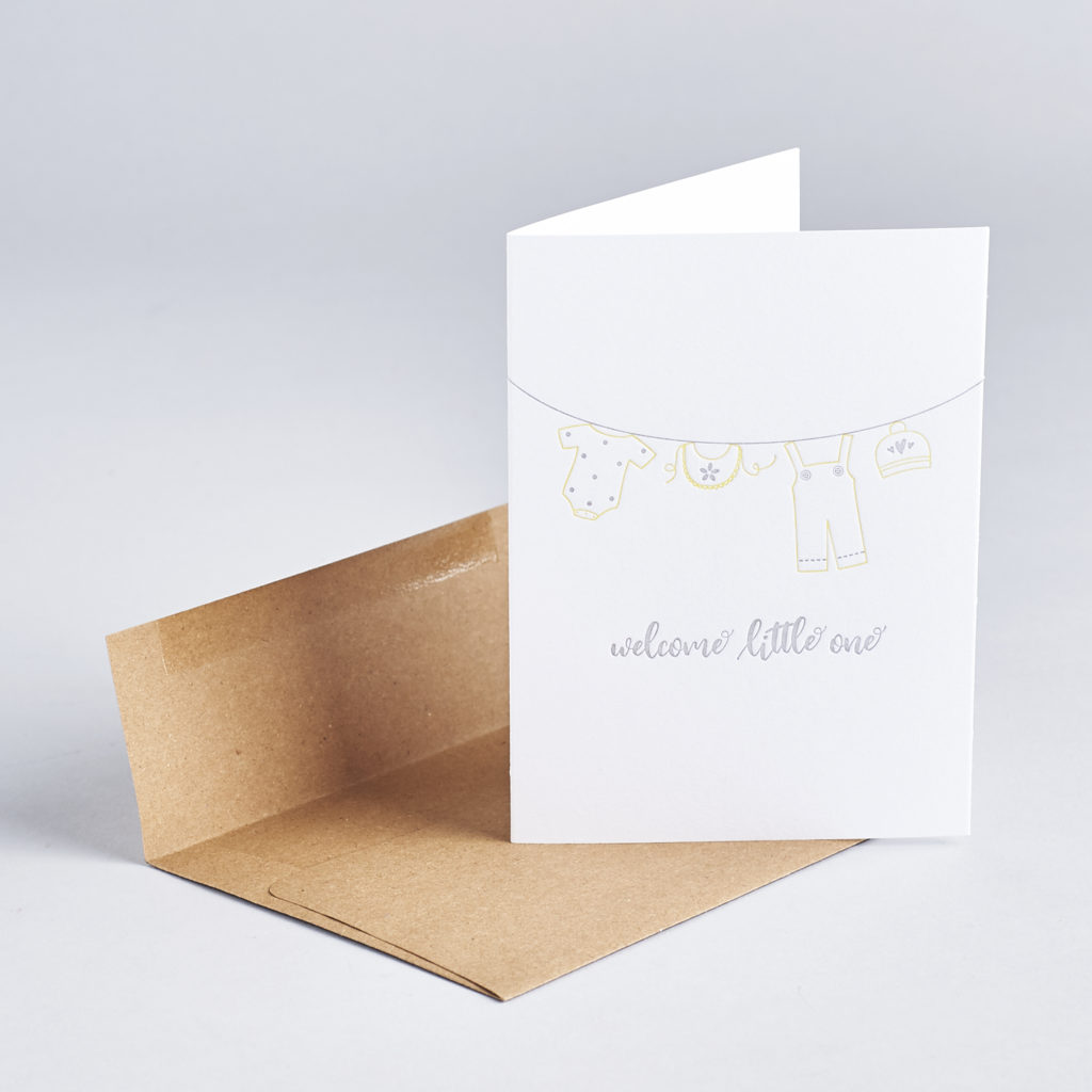 Check out our review of the March 2017 Idea Chic Stationery Box set!