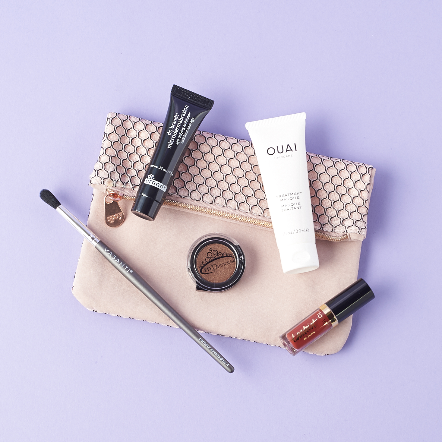 Ipsy-glam-bag-2017-0004