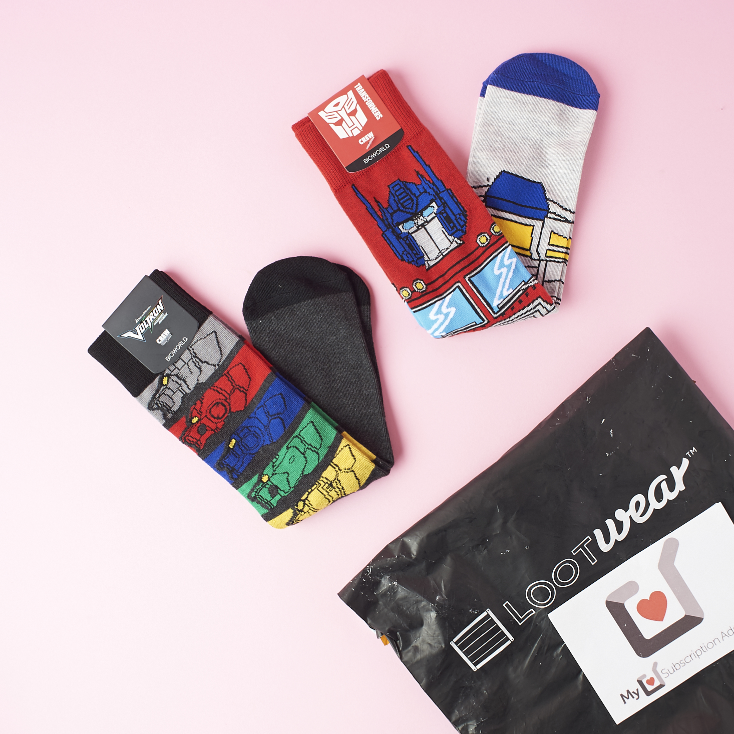 Loot Socks Subscription by Loot Crate Review + Coupon – February 2017