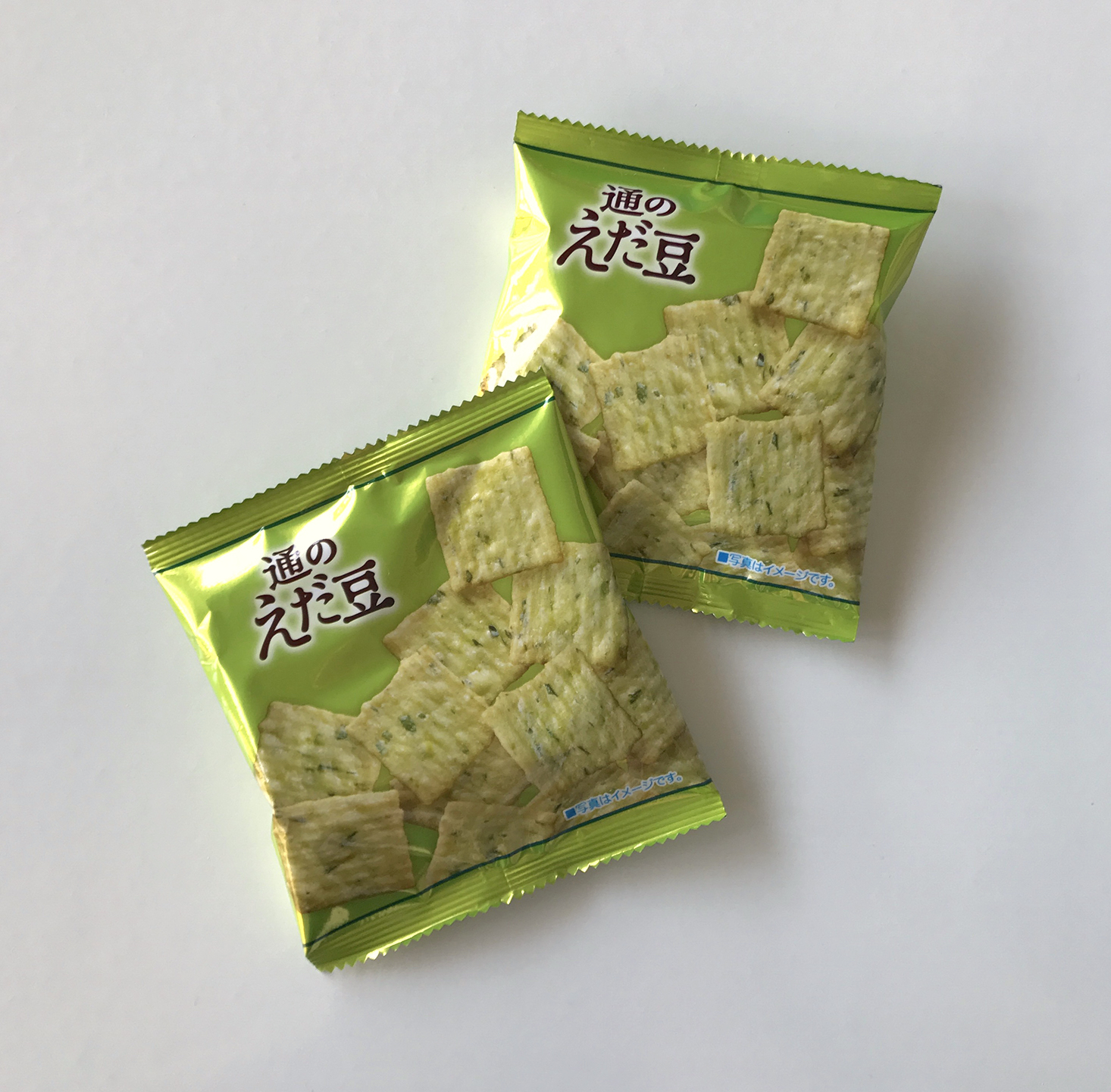 Snakku-March-2017-Edamame-Senbei