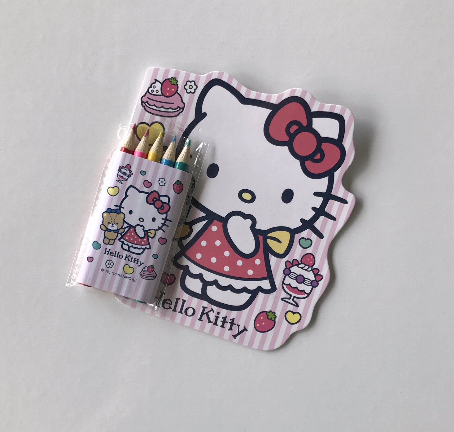 The-CuteBox-March-2017-Hello-Kitty-Coloring-Book