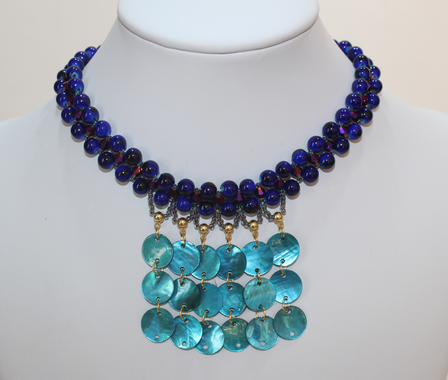 blueberry-cove-beads-march-2017-necklace