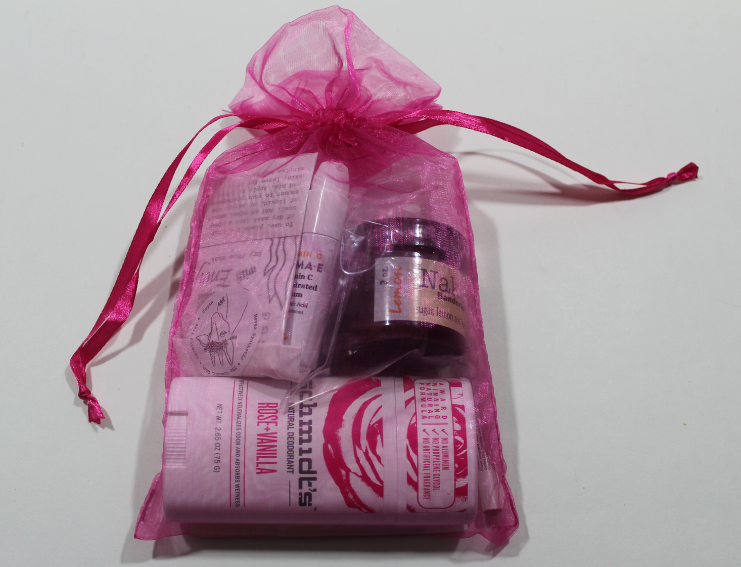 Vegan Cuts Beauty Subscription Box Review – April 2017