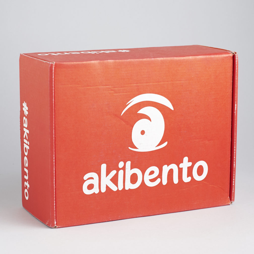 Read our review of the March 2017 Akibento box!