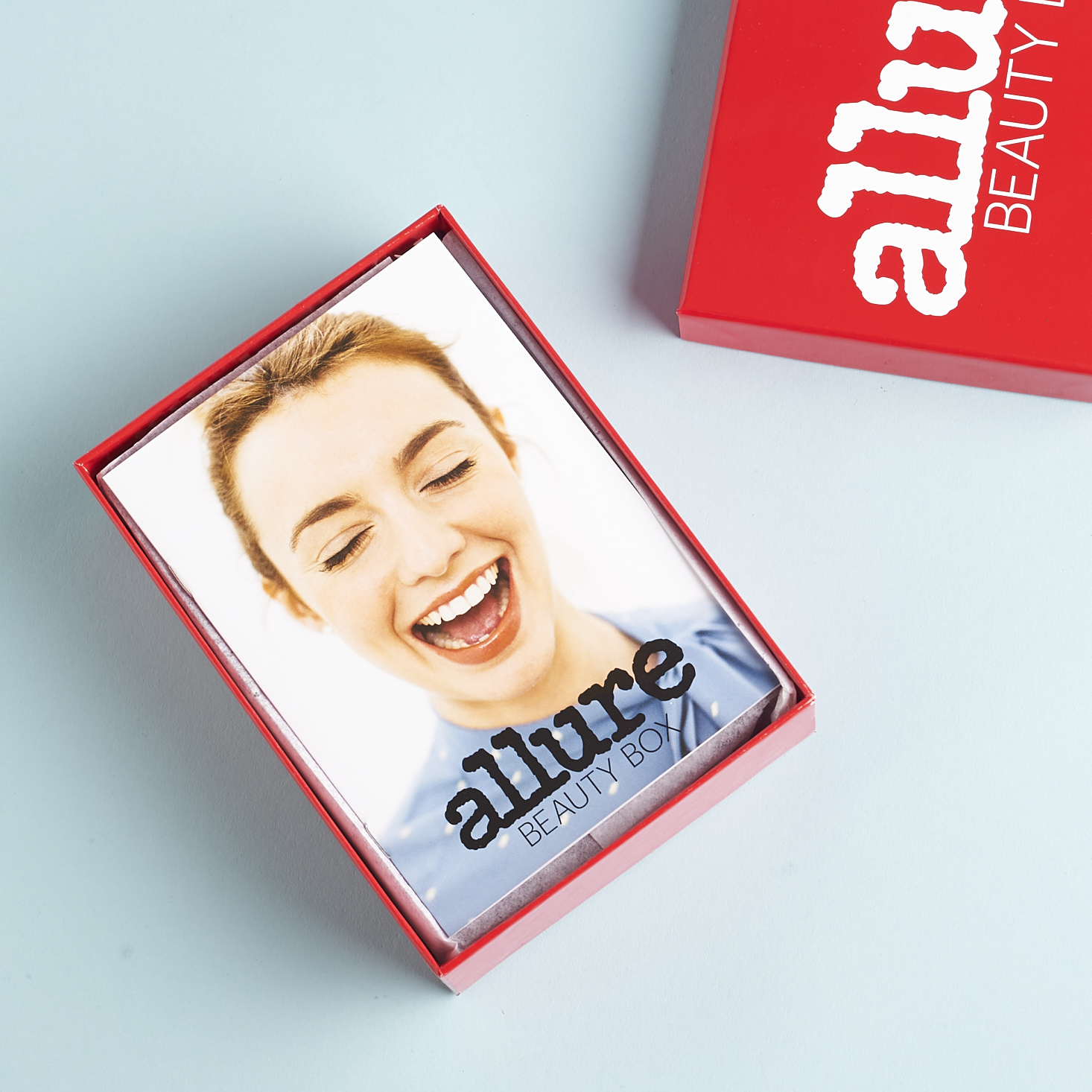 Allure-beauty-box-april-2017-0003