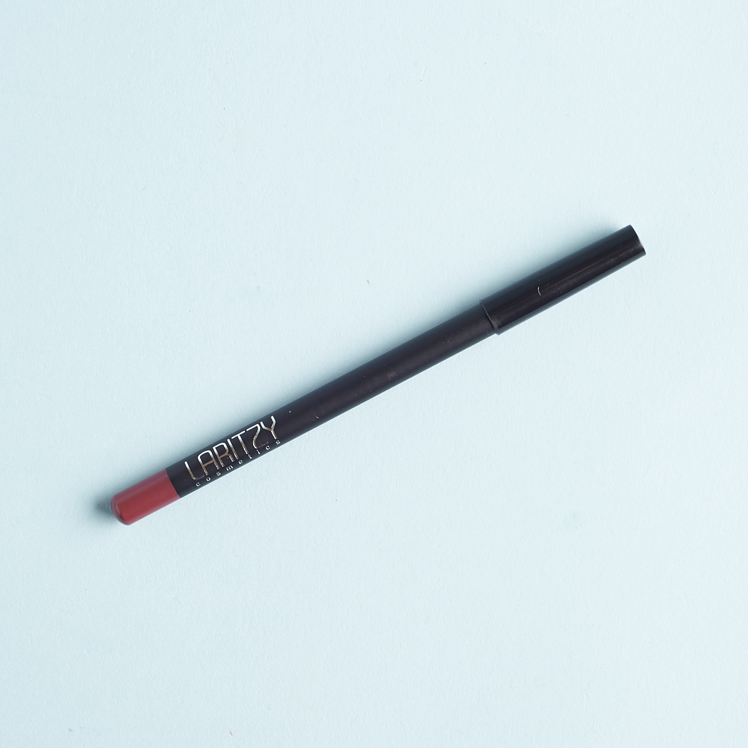Allure-beauty-box-april-2017-0014