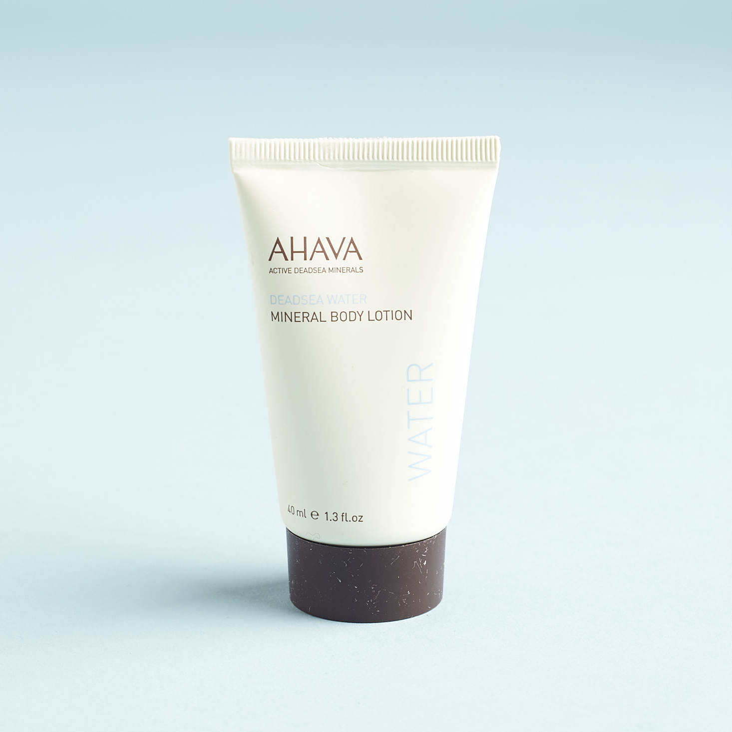 Allure-beauty-box-april-2017-0016