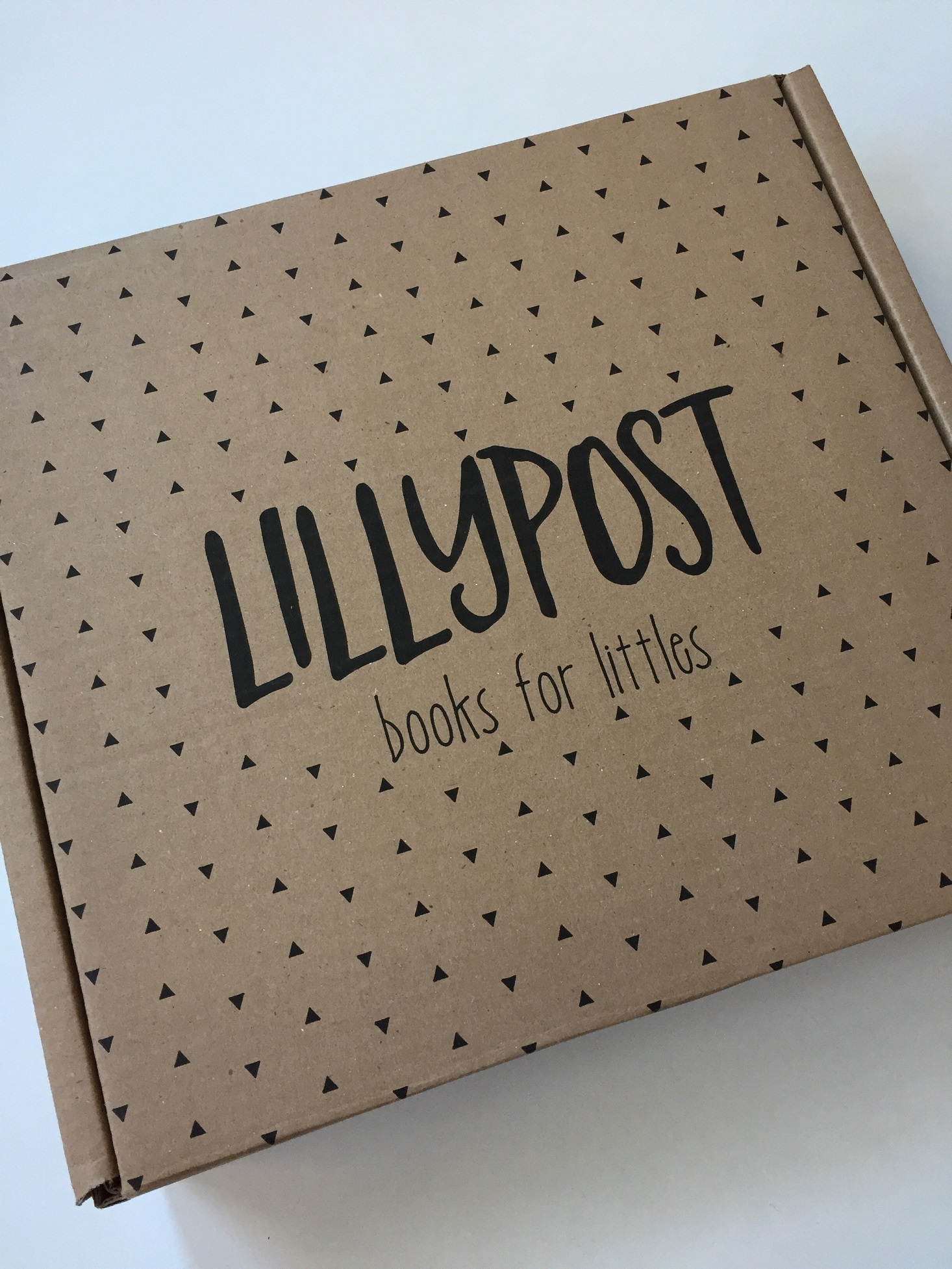 Lillypost Picture Book Box Review + Coupon – April 2017