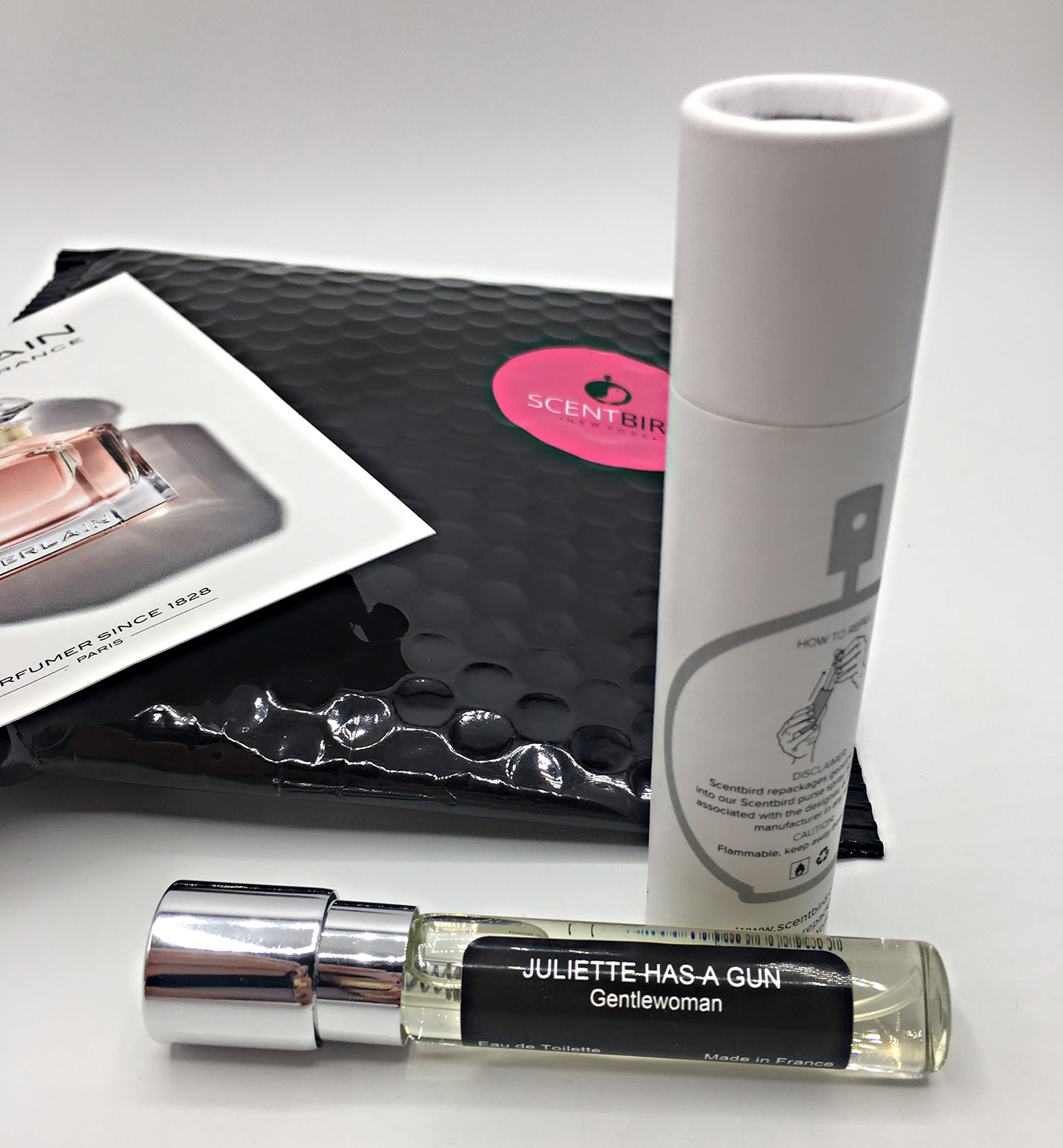 Scentbird-Women-March-2017-Juliette-has-a-gun