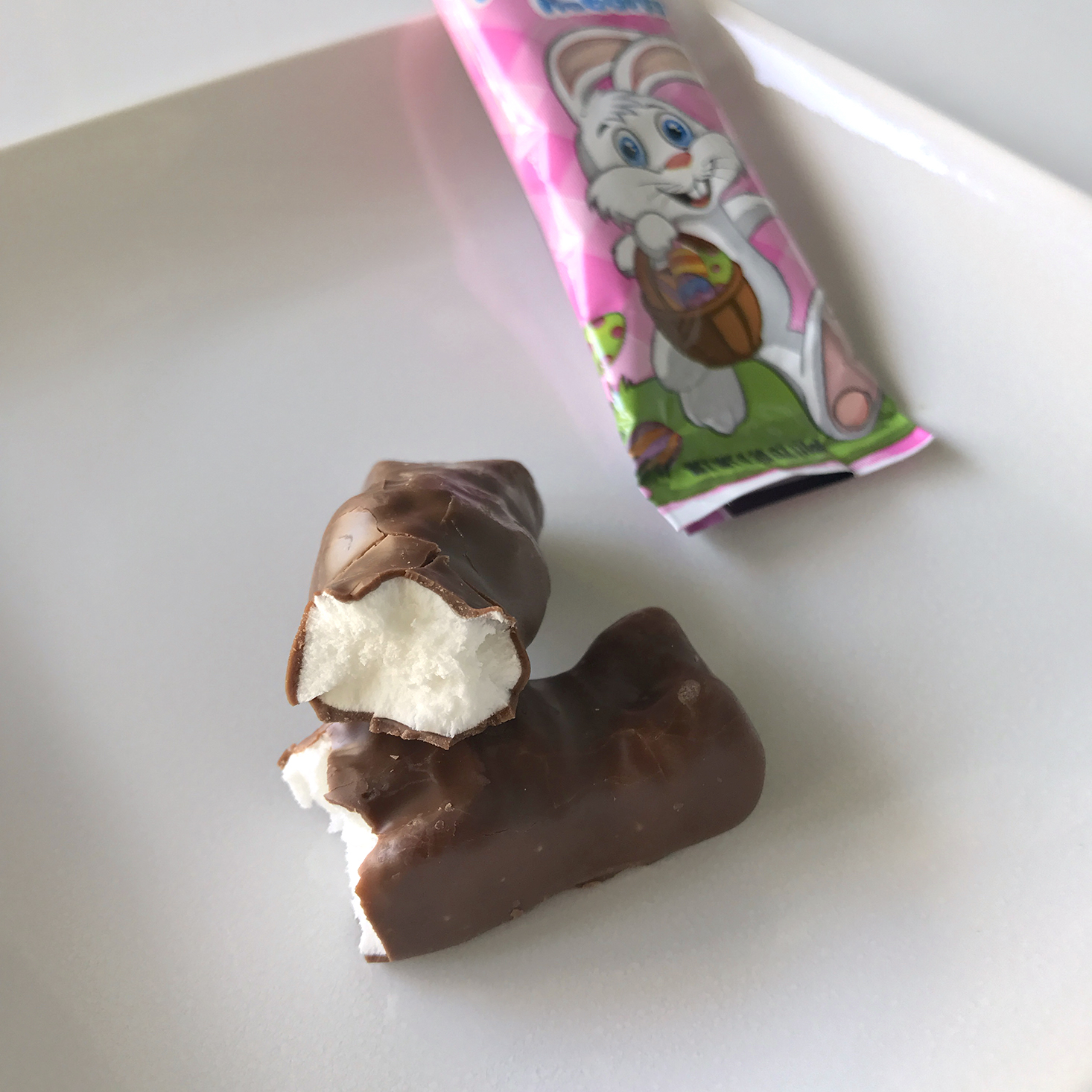 Sweet-Surprises-April-2017-Marshmallow-Rabbit-Inside