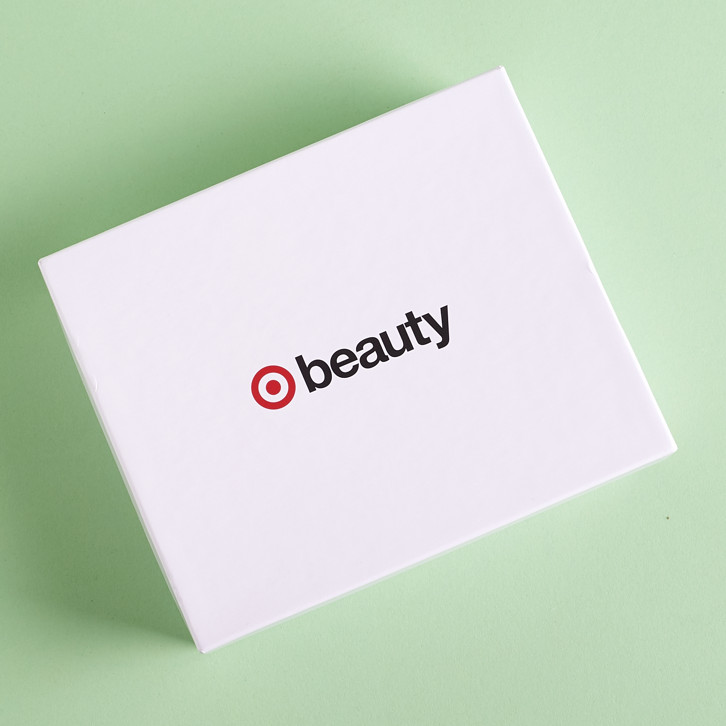 Target-beauty-box-april-2017-0001