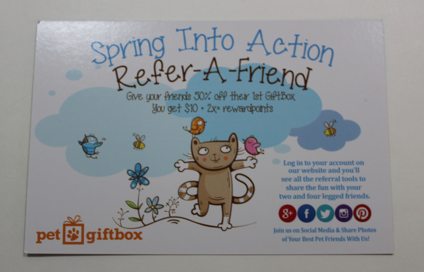 pet-gift-box-cat-april-2017-booklet-front