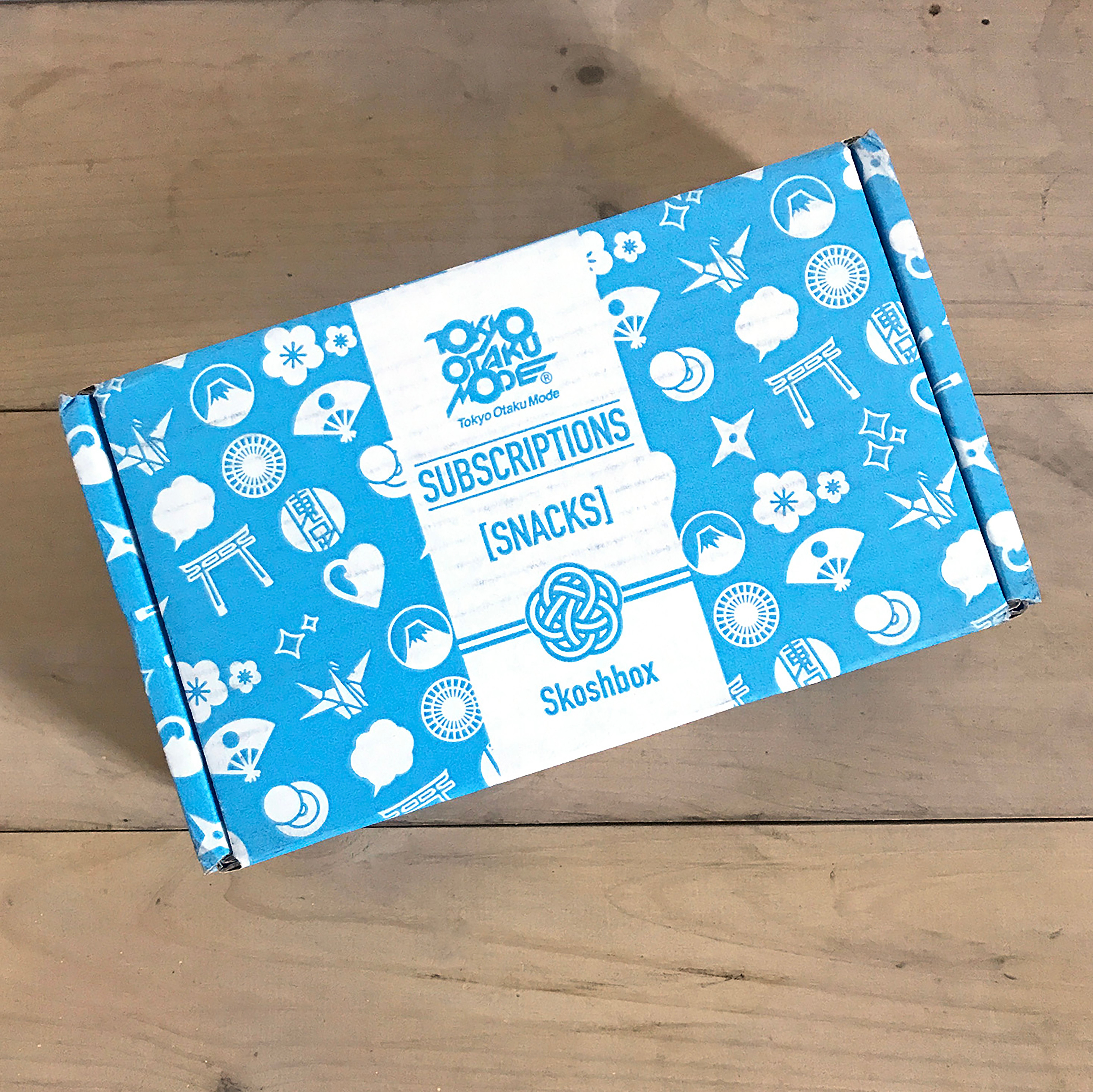 Skoshbox Japanese Snacks Subscription Box Review – May 2017