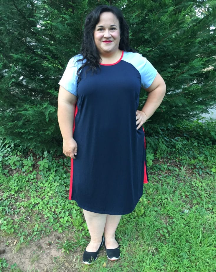 Gwynnie Bee Plus Women's Rental Clothing Subscription Box - May 2017