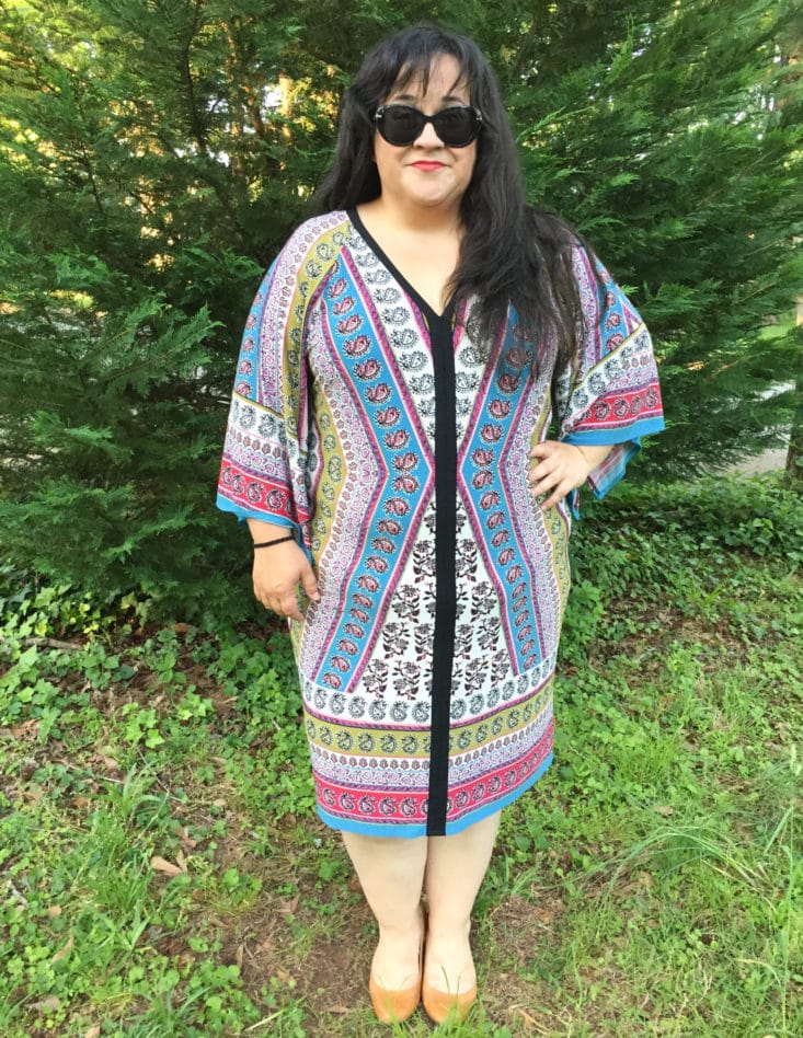 Gwynnie Bee Plus Women's Rental Clothing Subscription Box - May 2017