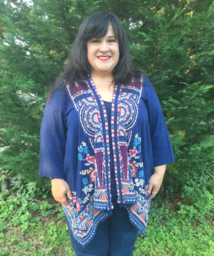 Gwynnie Bee Plus Women's Rental Clothing Subscription Box - May 2017
