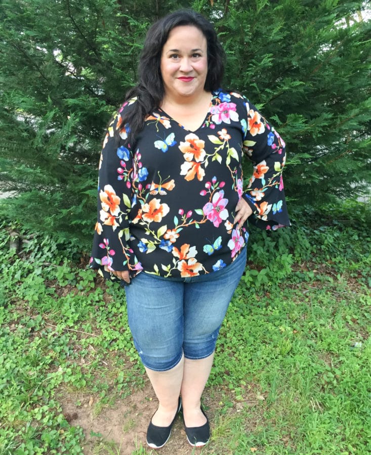 Gwynnie Bee Plus Women's Rental Clothing Subscription Box - May 2017