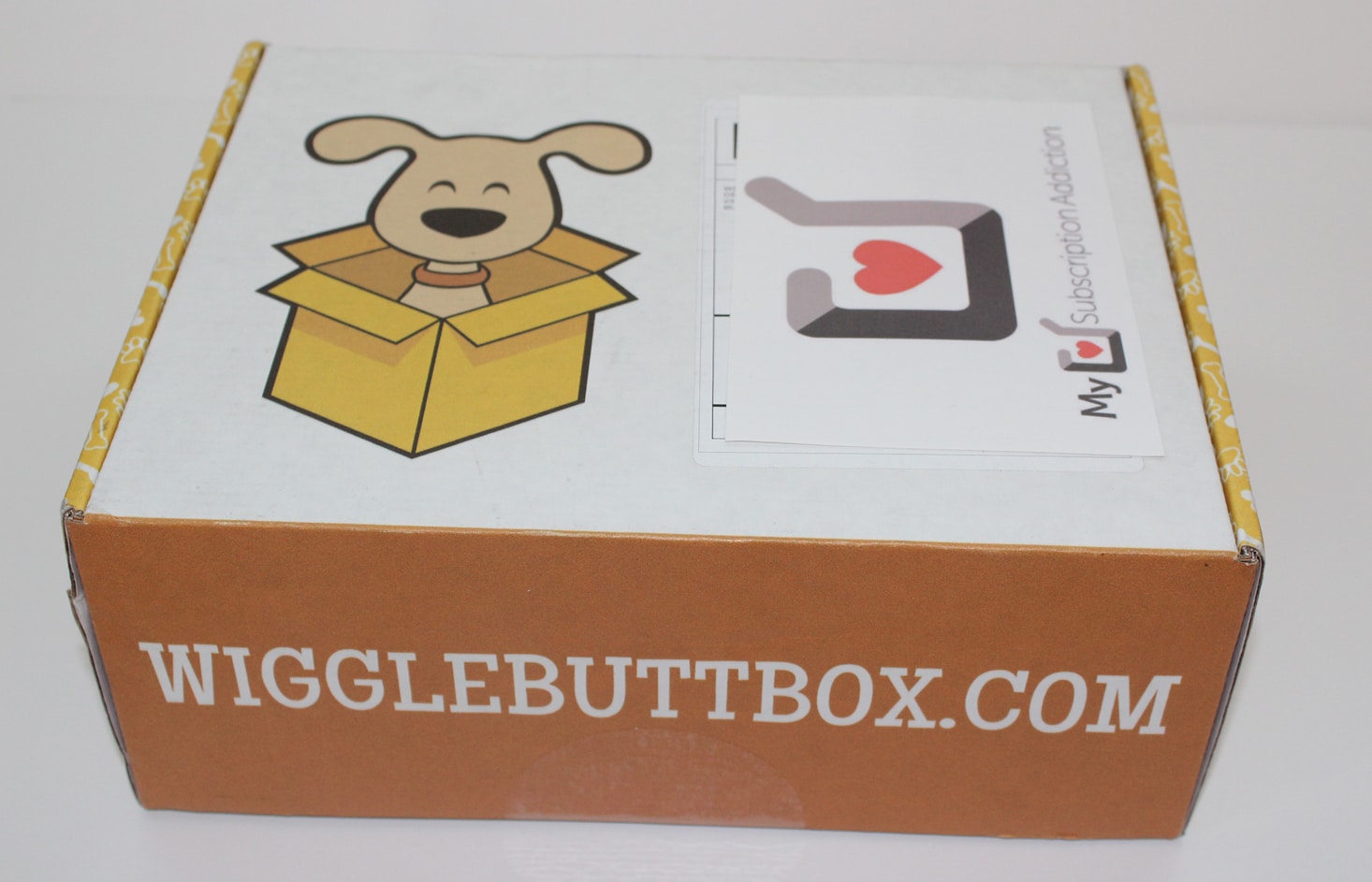 Wigglebutt Box Dog Subscription Review + Coupon – May 2017