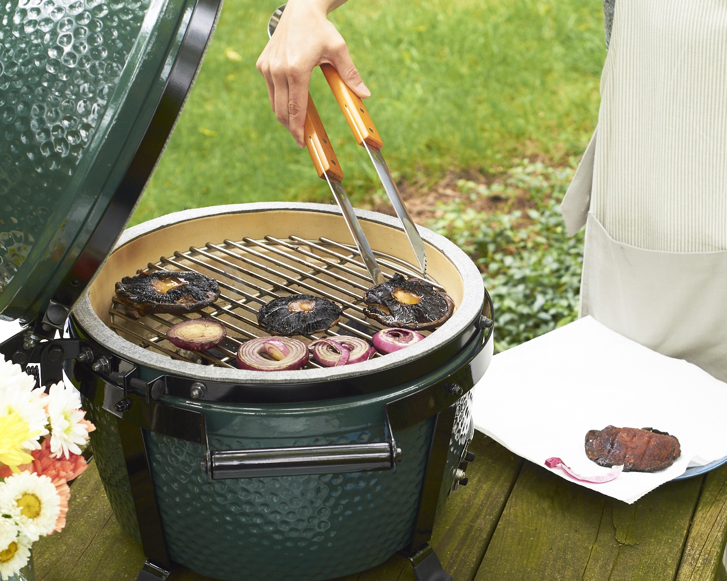 Martha Stewart & Marley Spoon Grilling Recipes Review June 2017 - Plating the Portobello burgers