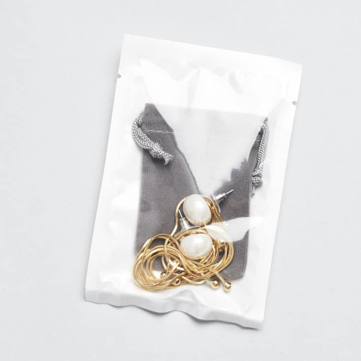 Check out my review of Shikku, a jewelry subscription inspired by Asian street style!