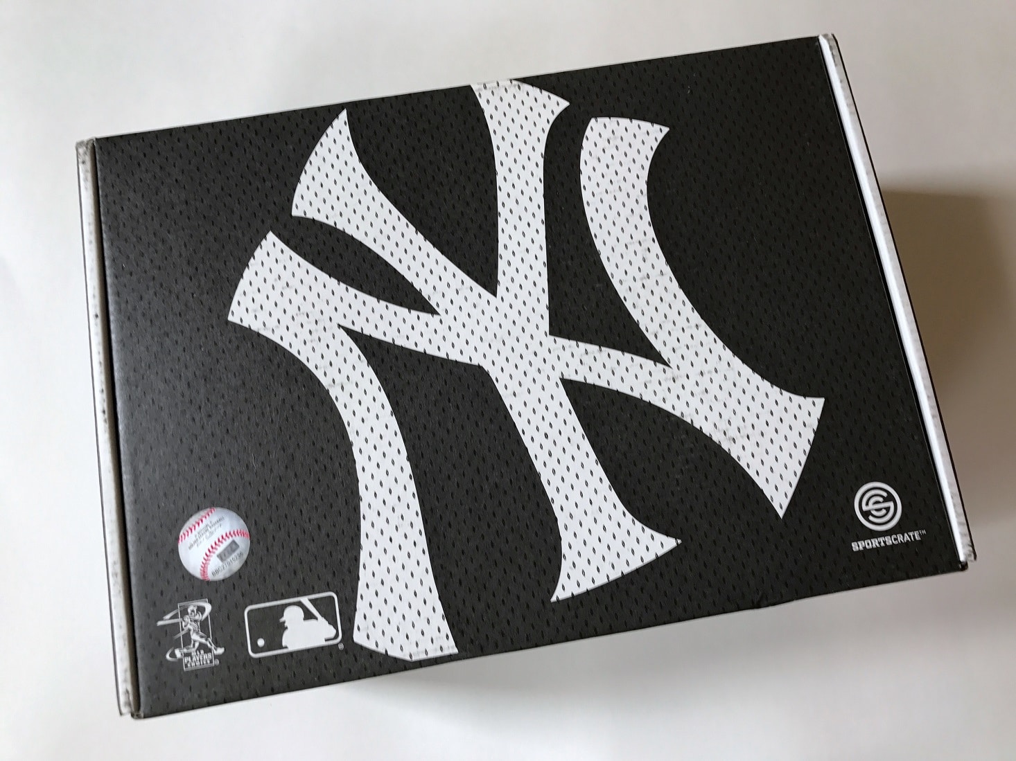Sports Crate by Loot Crate Subscription Review + Coupon – May 2017