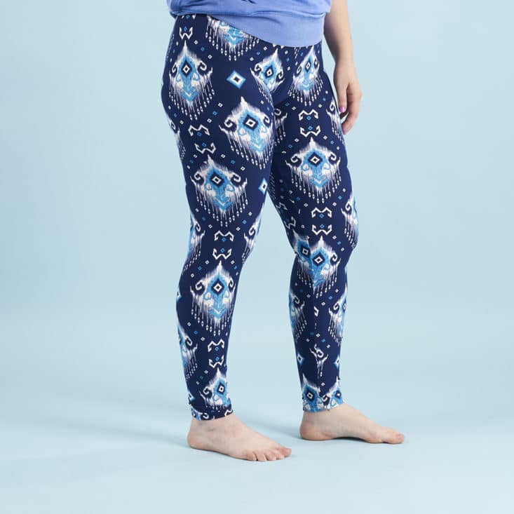 I'm reviewing the blue patterned leggings in my July 2017 Enjoy Leggings subscription!