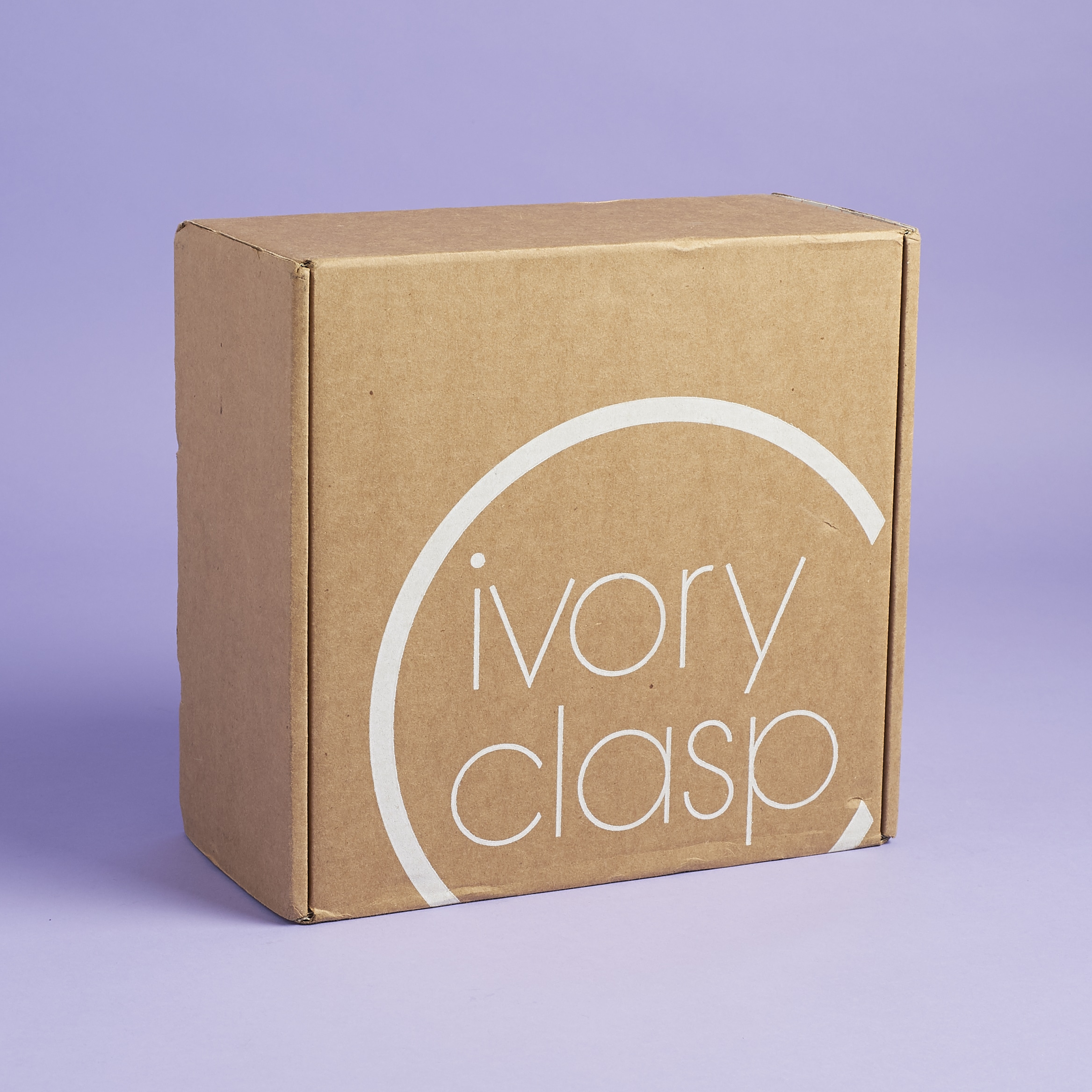 Ivory Clasp Handbag Subscription Review + Coupon – August 2017