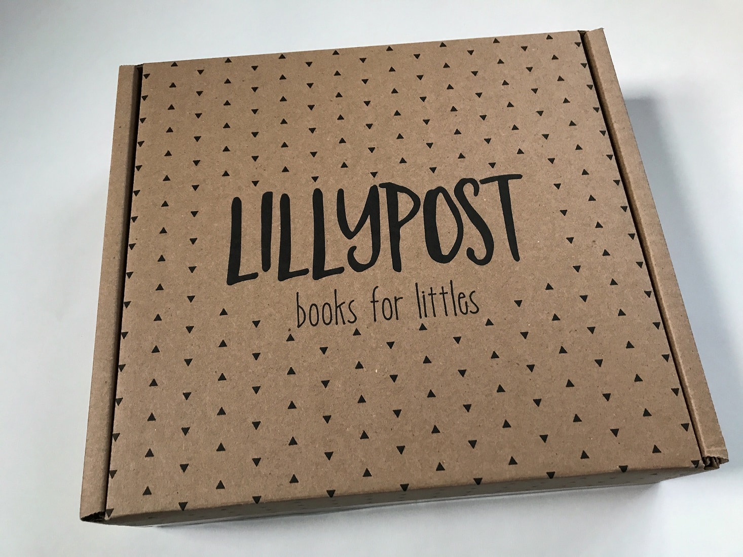 Lillypost Picture Book Box Review + Coupon – July 2017