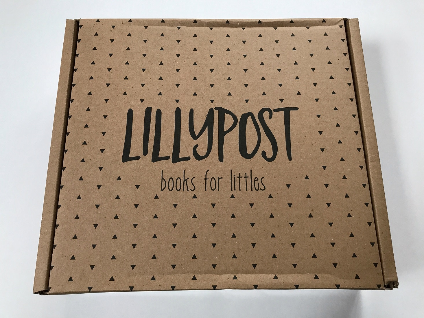Lillypost Picture Book Box Review + Coupon – June 2017