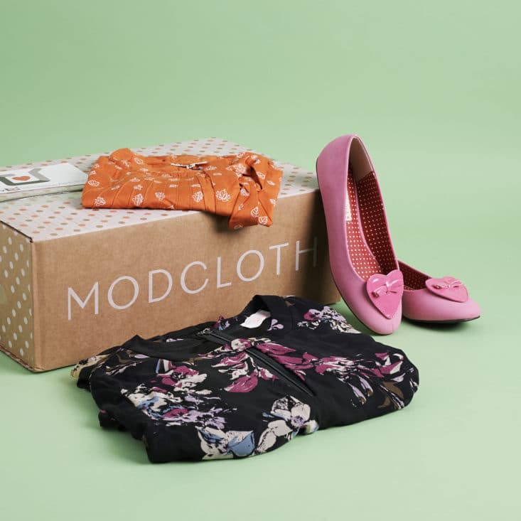 It's time to review the dress, top, and shoes I got in my ModCloth Stylish Surprise!