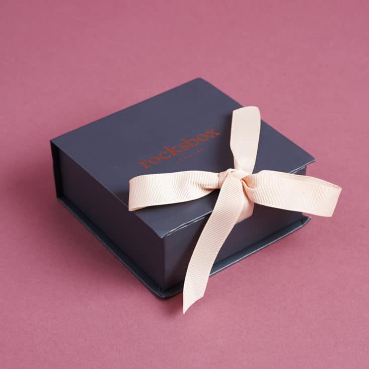 Check out my review of the jewelry in my June 2017 Rocksbox subscription!
