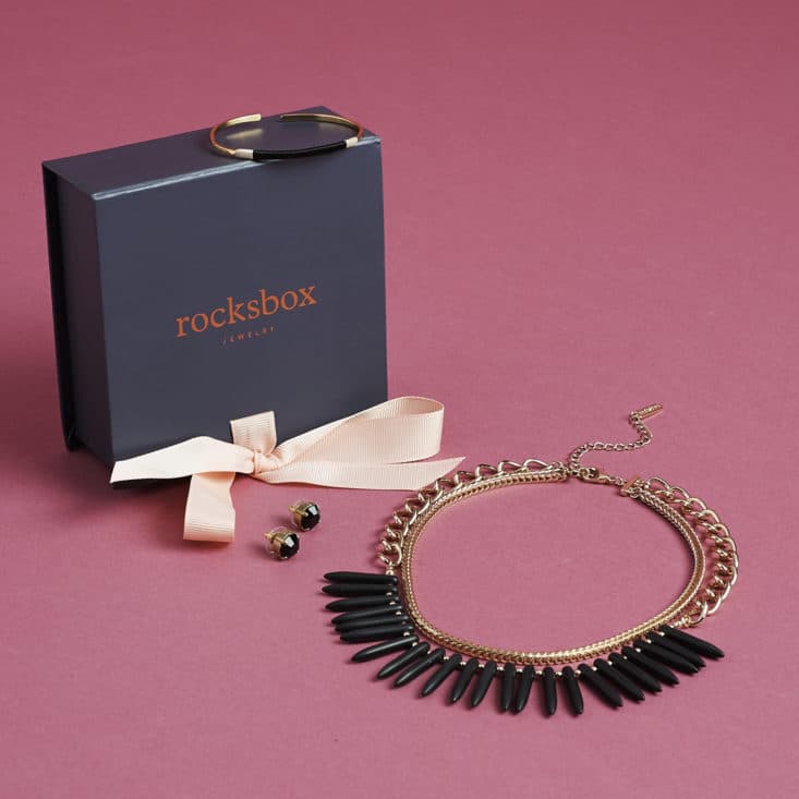 Check out my review of the jewelry in my June 2017 Rocksbox subscription!