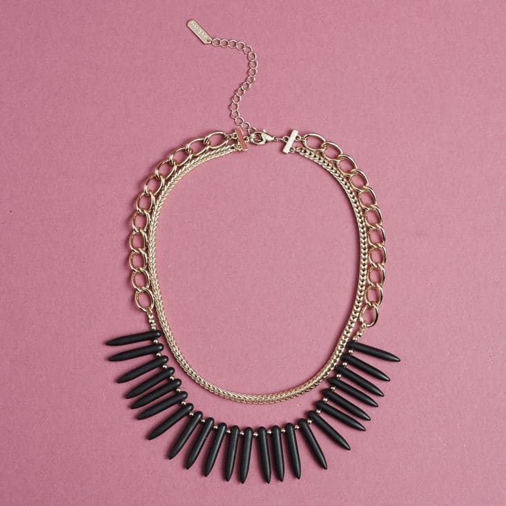 Check out my review of the jewelry in my June 2017 Rocksbox subscription!