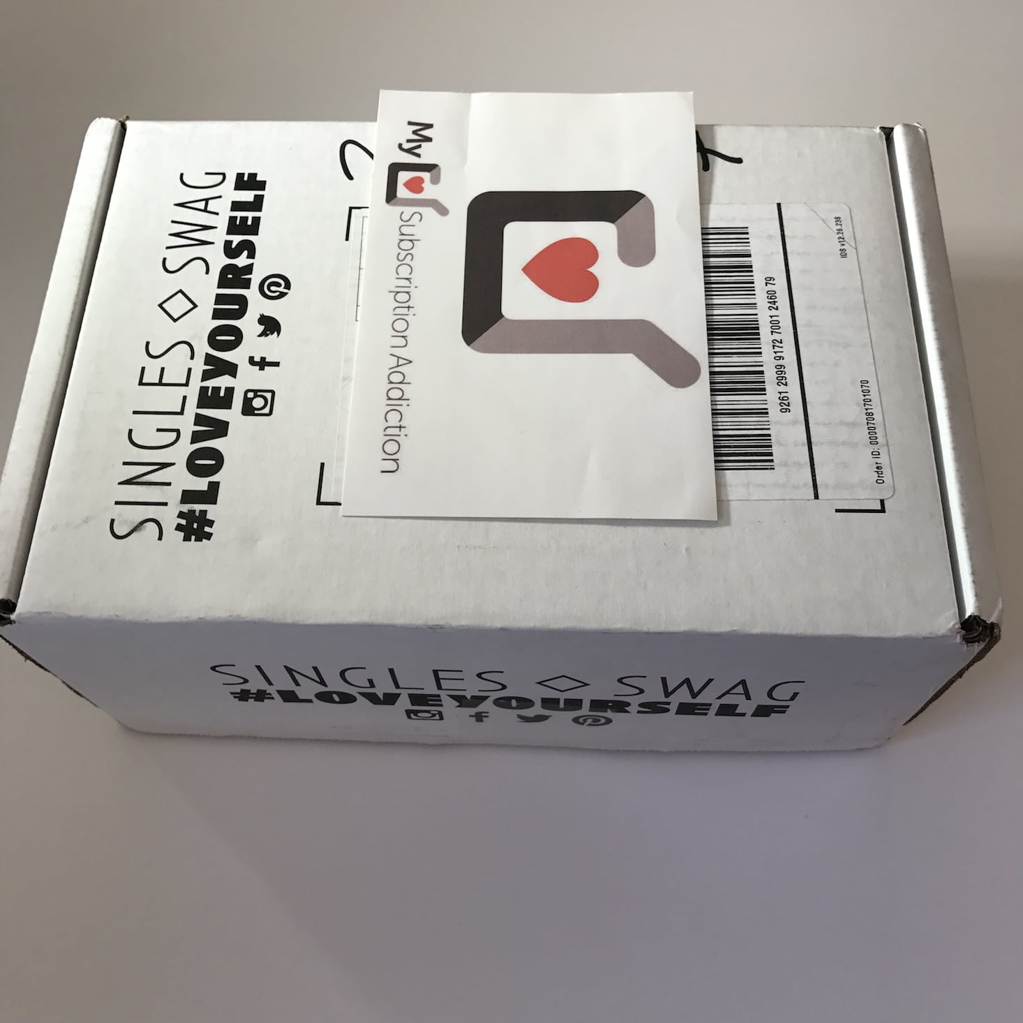 SinglesSwag Subscription Box Review + Coupon – July 2017
