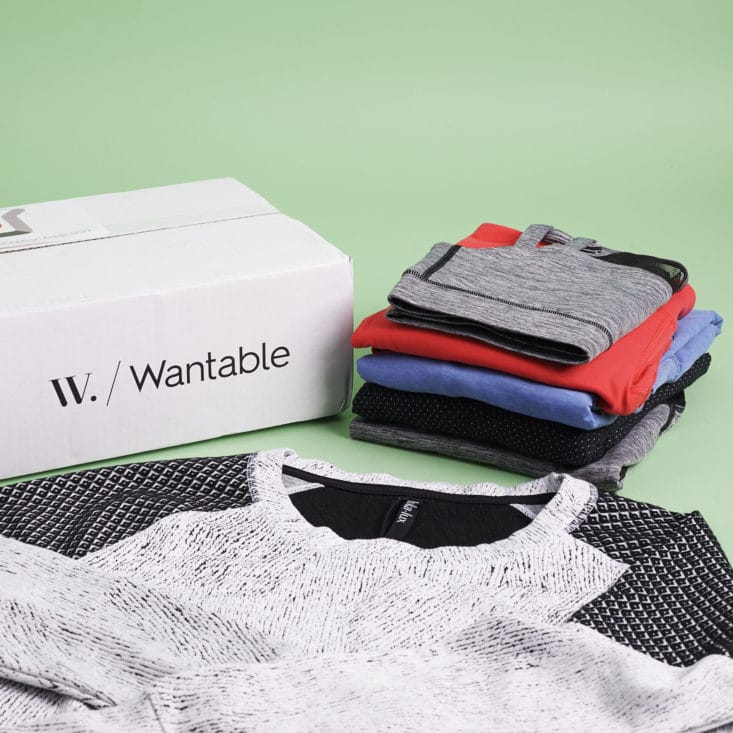 Check out the cute workout clothes in my August 2017 Wantable Fitness review!