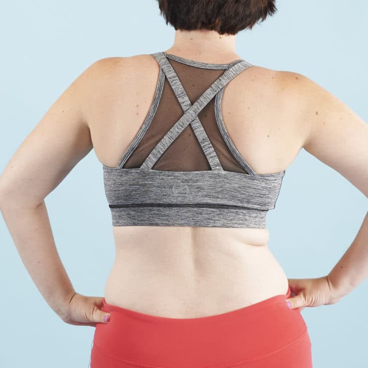 Check out the cute workout clothes in my August 2017 Wantable Fitness review!