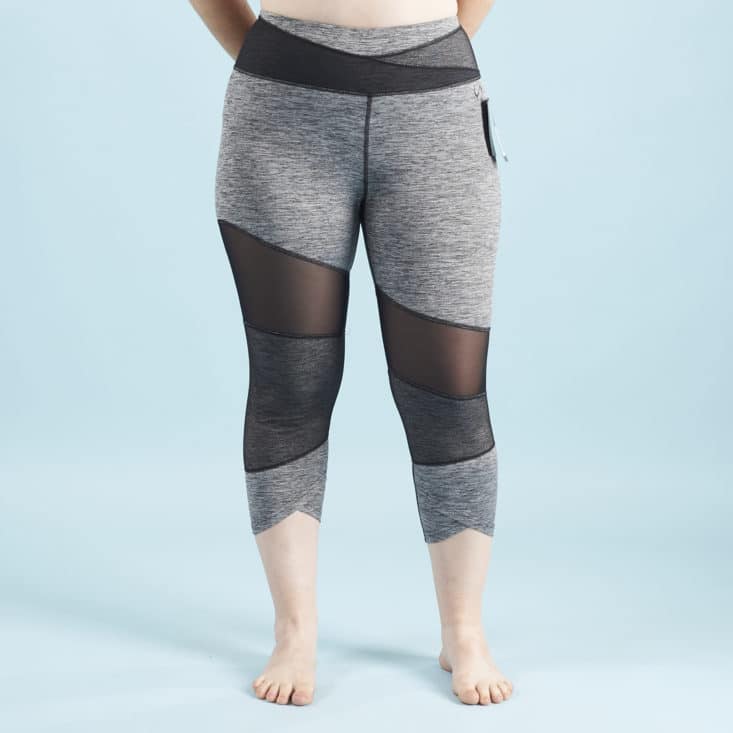 Check out the cute workout clothes in my August 2017 Wantable Fitness review!