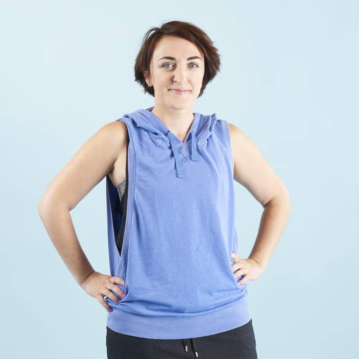 Check out the cute workout clothes in my August 2017 Wantable Fitness review!