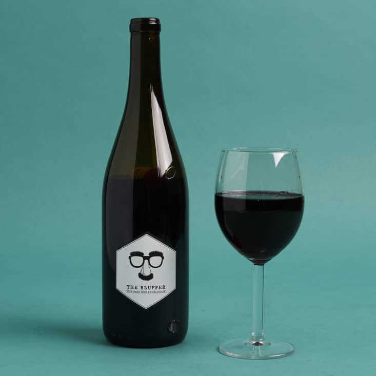 See the reds and whites I got in the July 2017 Winc wine subscription box!