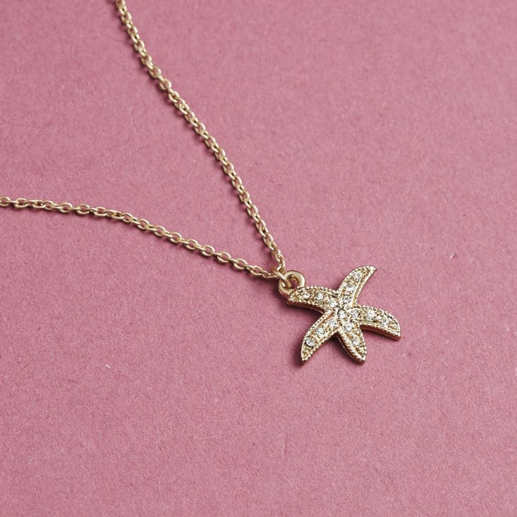 Check out my review of the jewelry I got in my June 2017 Bijoux Box subscription!
